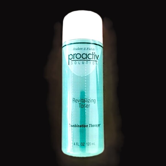 Proactiv Solution Revitalizing TONER Comb Therapy 4 Oz Rodan Fields ~ NEW/Sealed - Picture 5 of 5